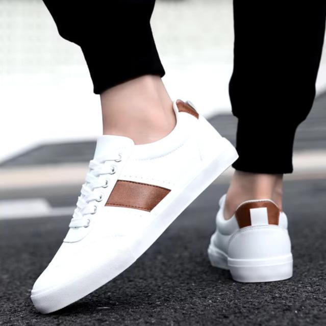 Studio Leather Sneaker